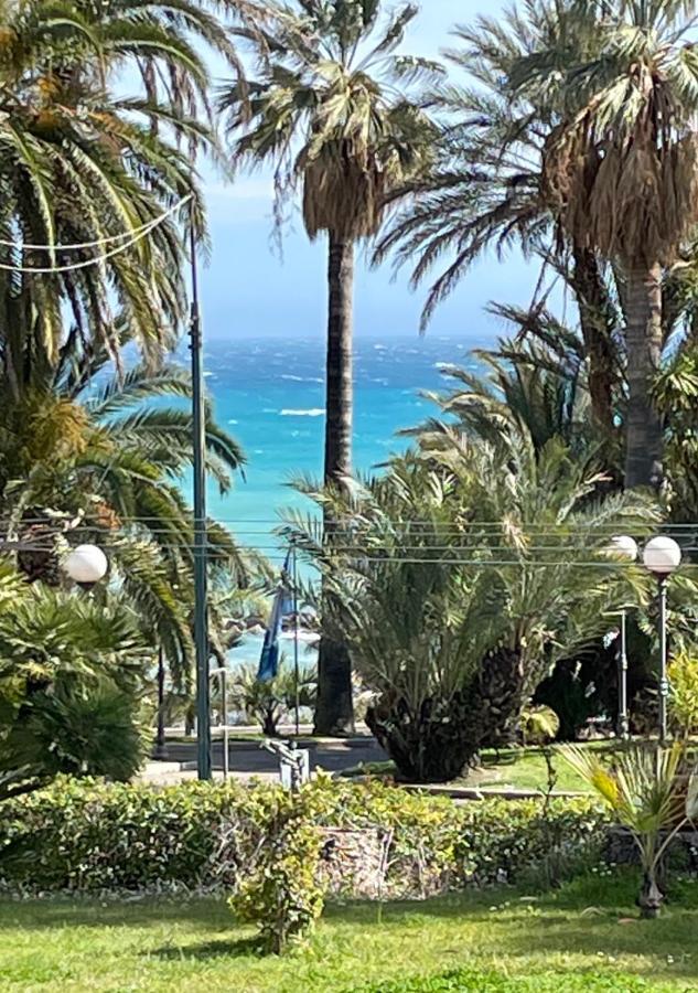 La Terrazza Di Villa Ilaria San Remo Zewnętrze zdjęcie